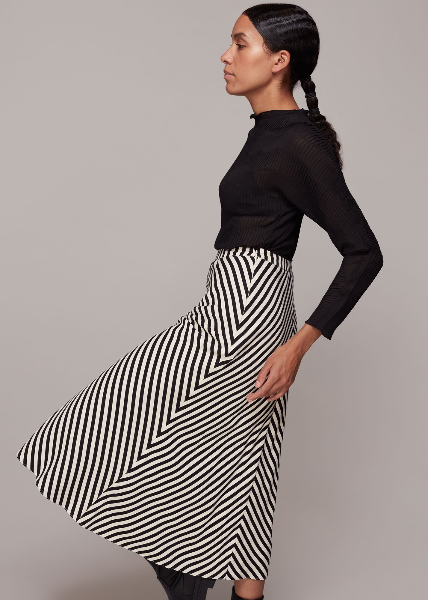 Black and white diagonal striped skirt sale