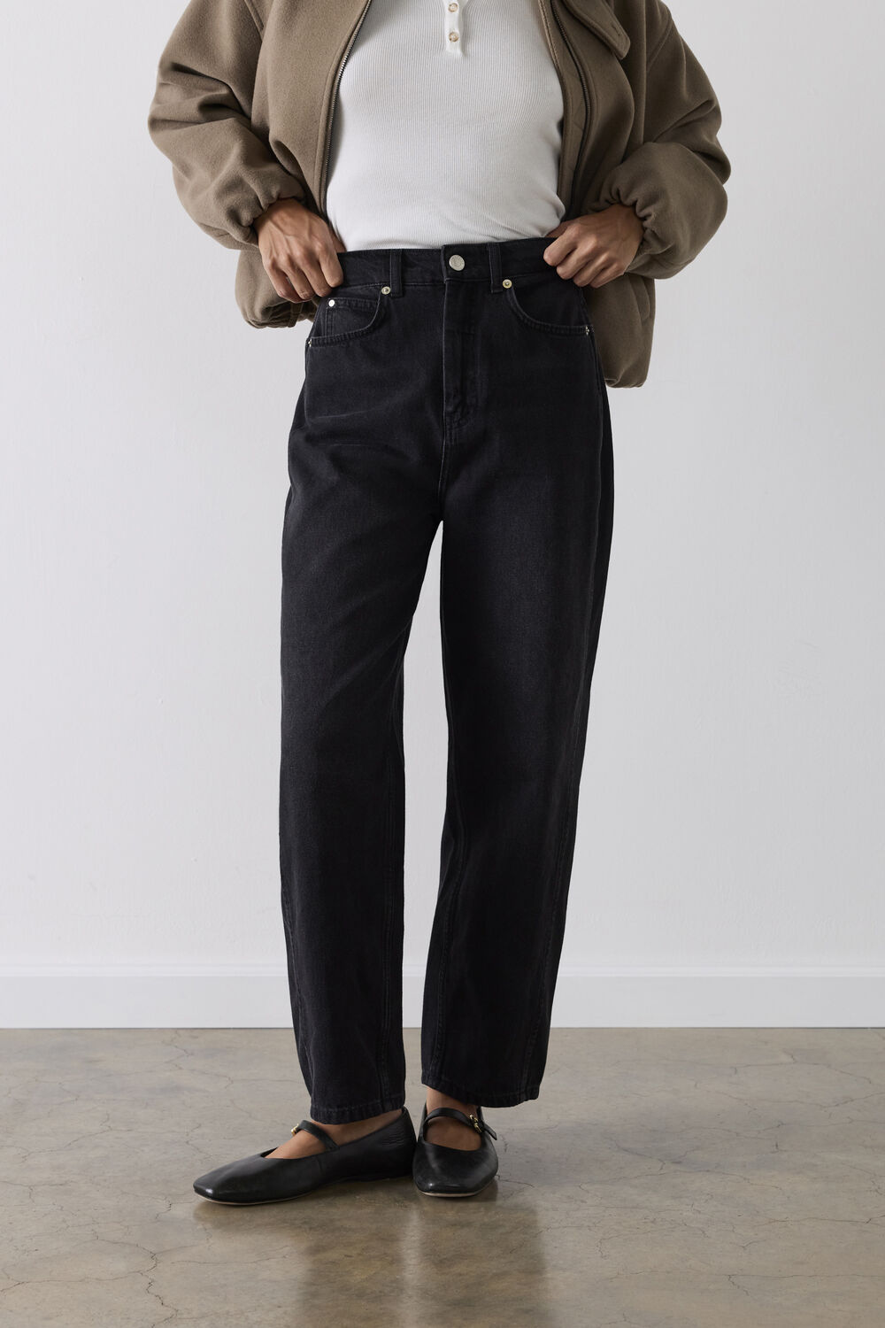 Black Authentic Barrel Leg Jean
