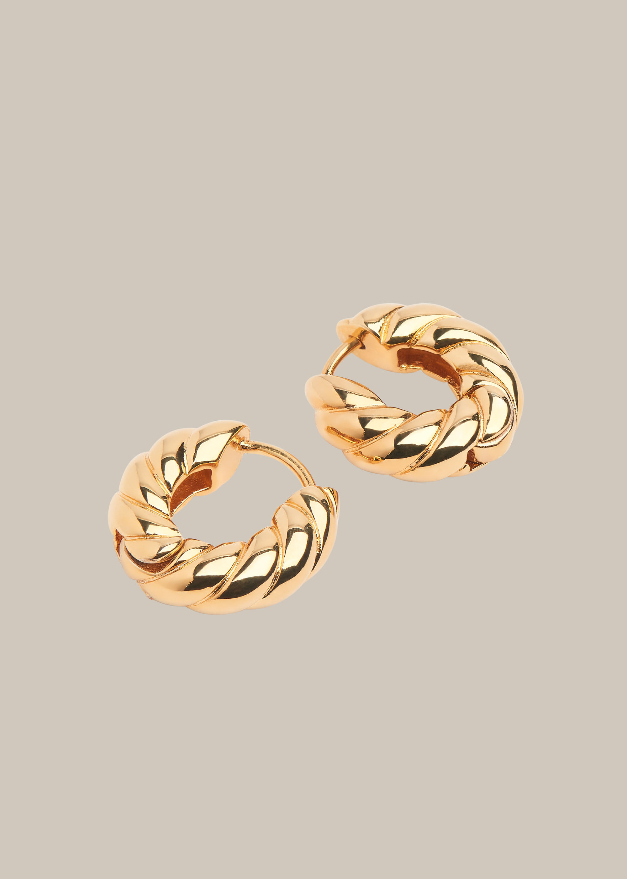 Twisted huggie sale hoops