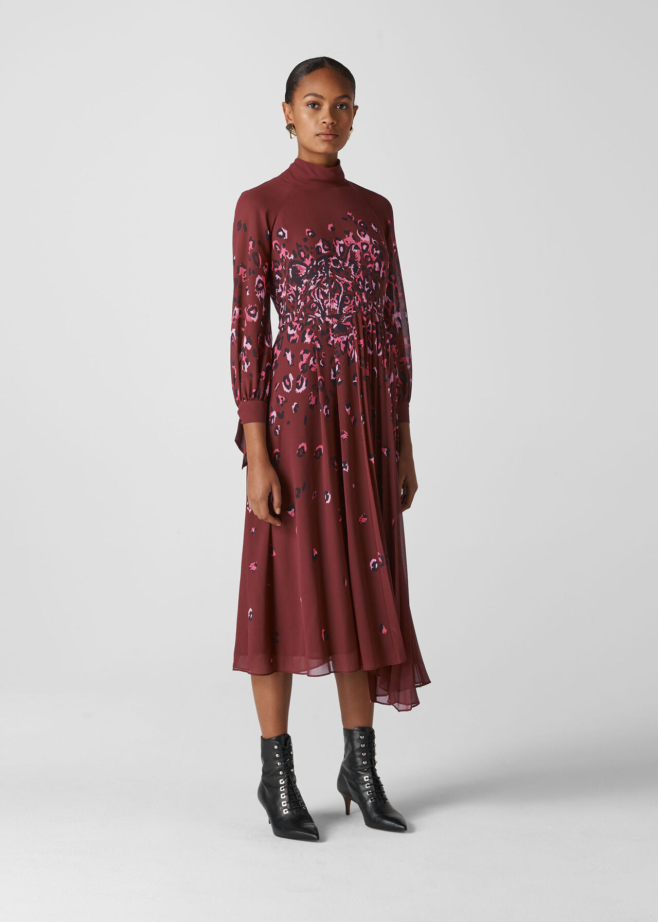 Leo Print Pleated Dress Burgundy