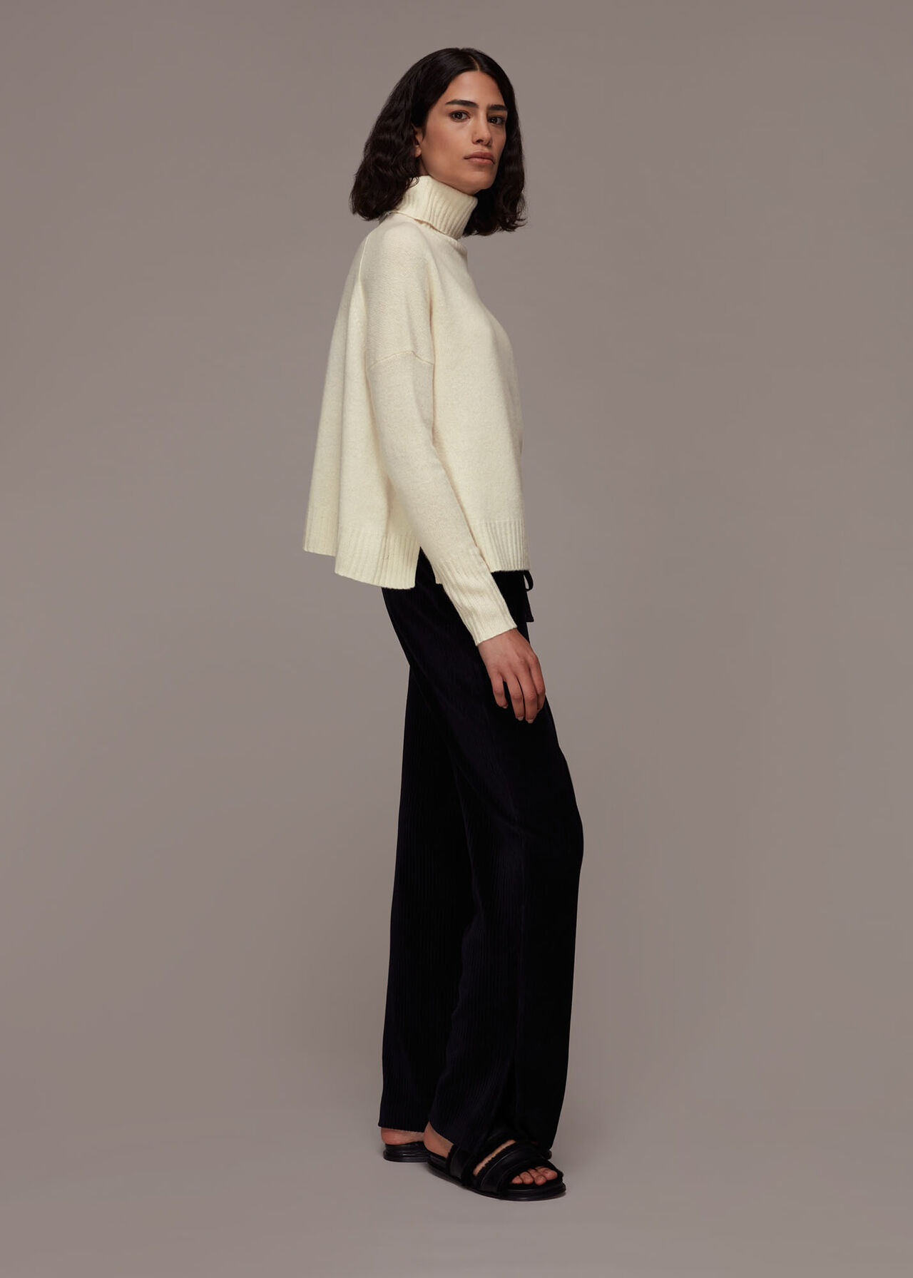 Roll Neck Wool Knit