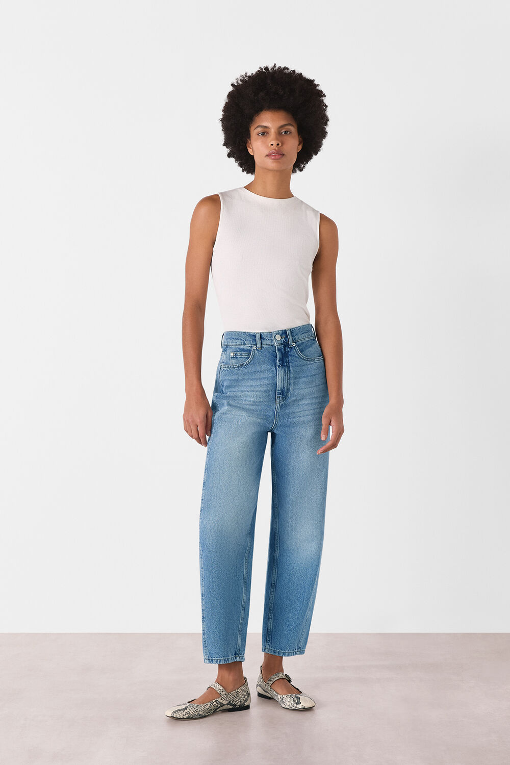 Authentic Barrel Leg Jean