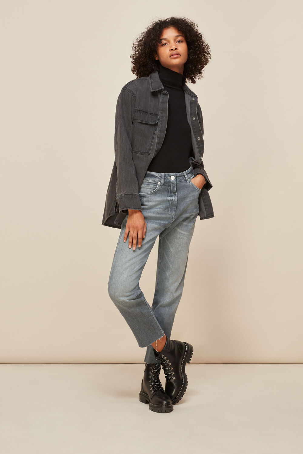 Stretch Frayed Slim Jean