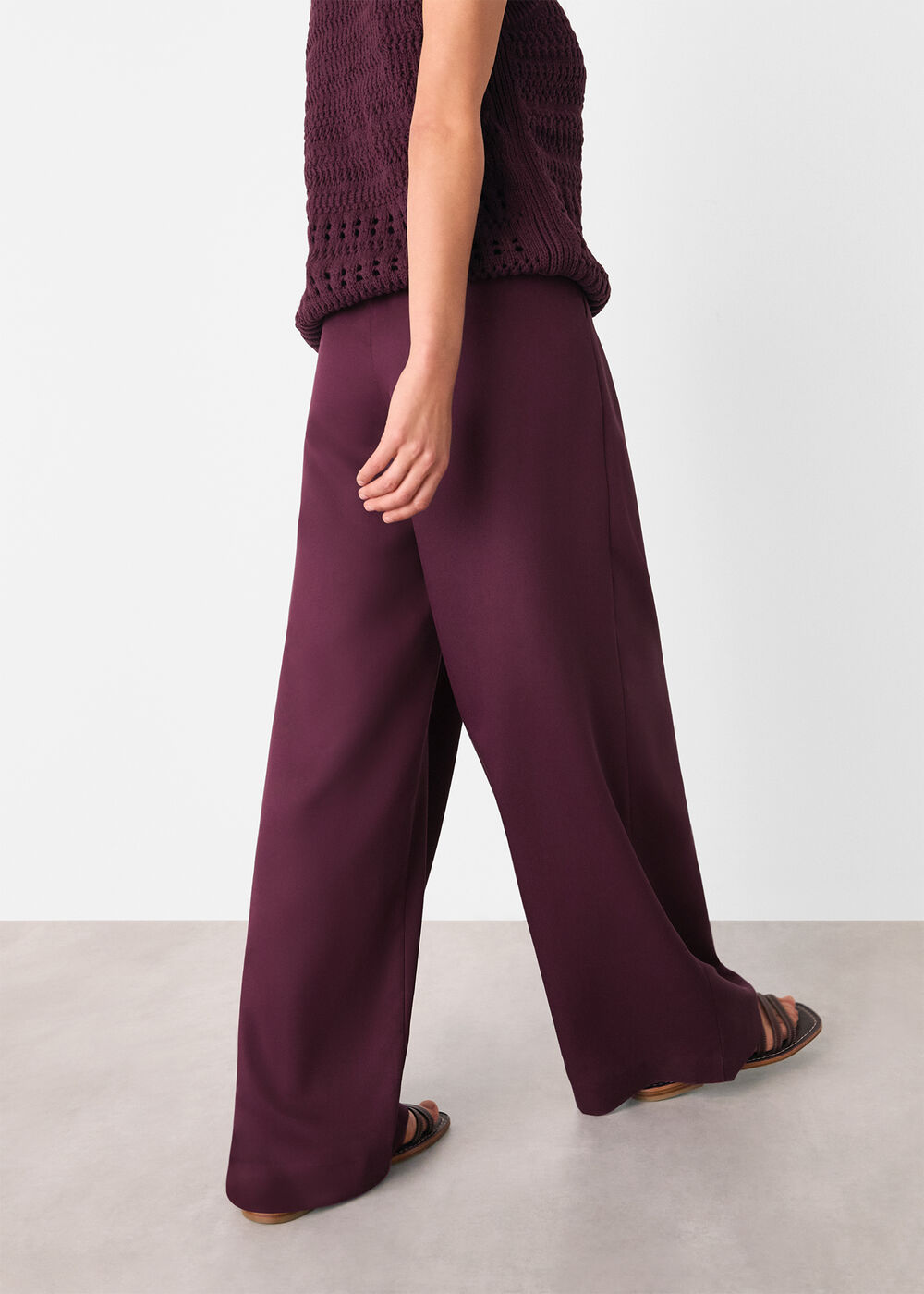 Pleat Front Relaxed Trouser