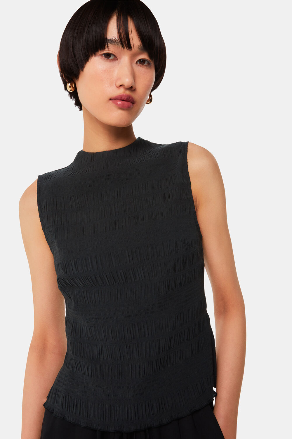 Black Plisse Sleeveless Top