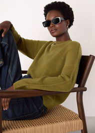 Wool Curved Hem Knit
