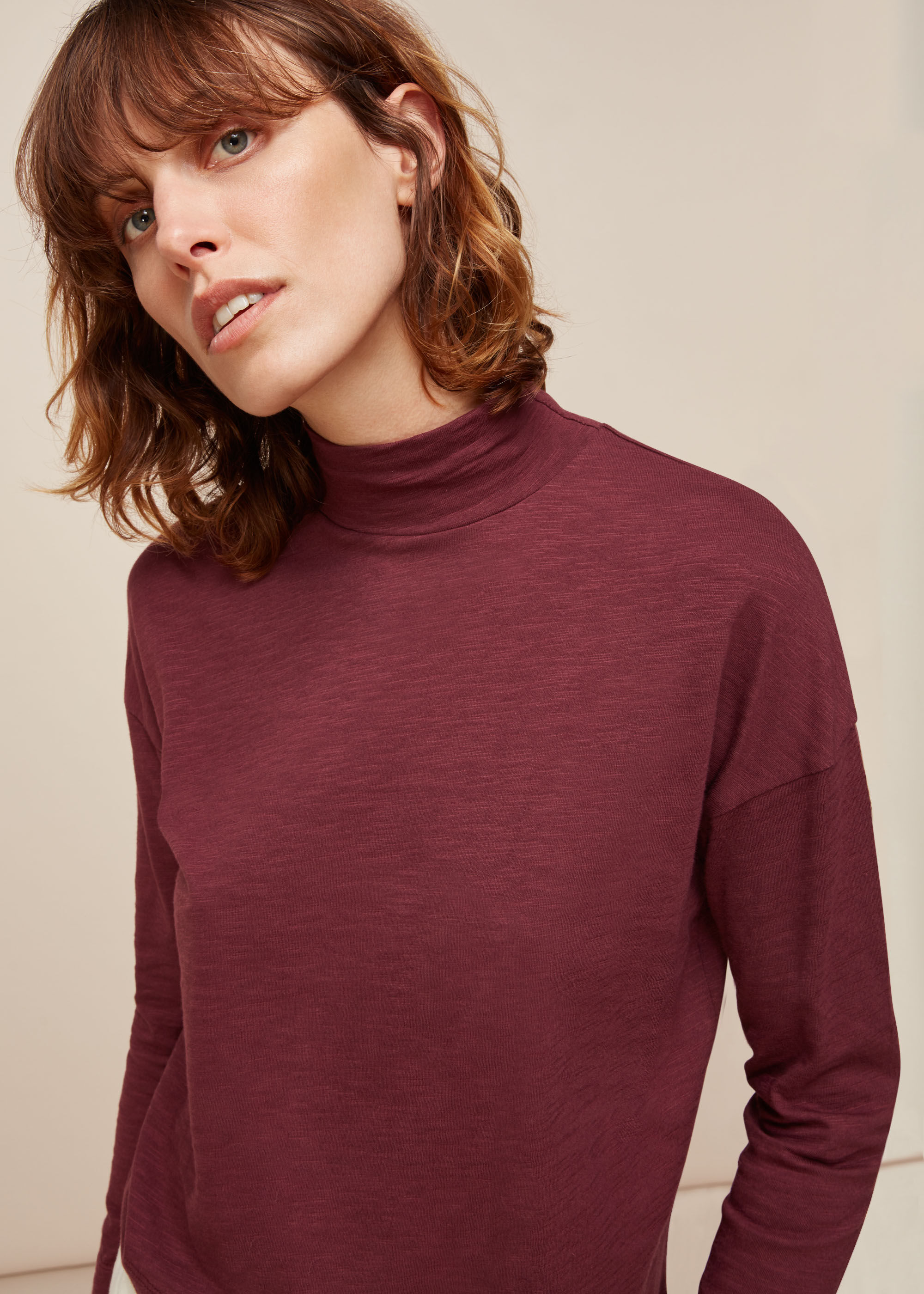 Burgundy roll outlet neck top