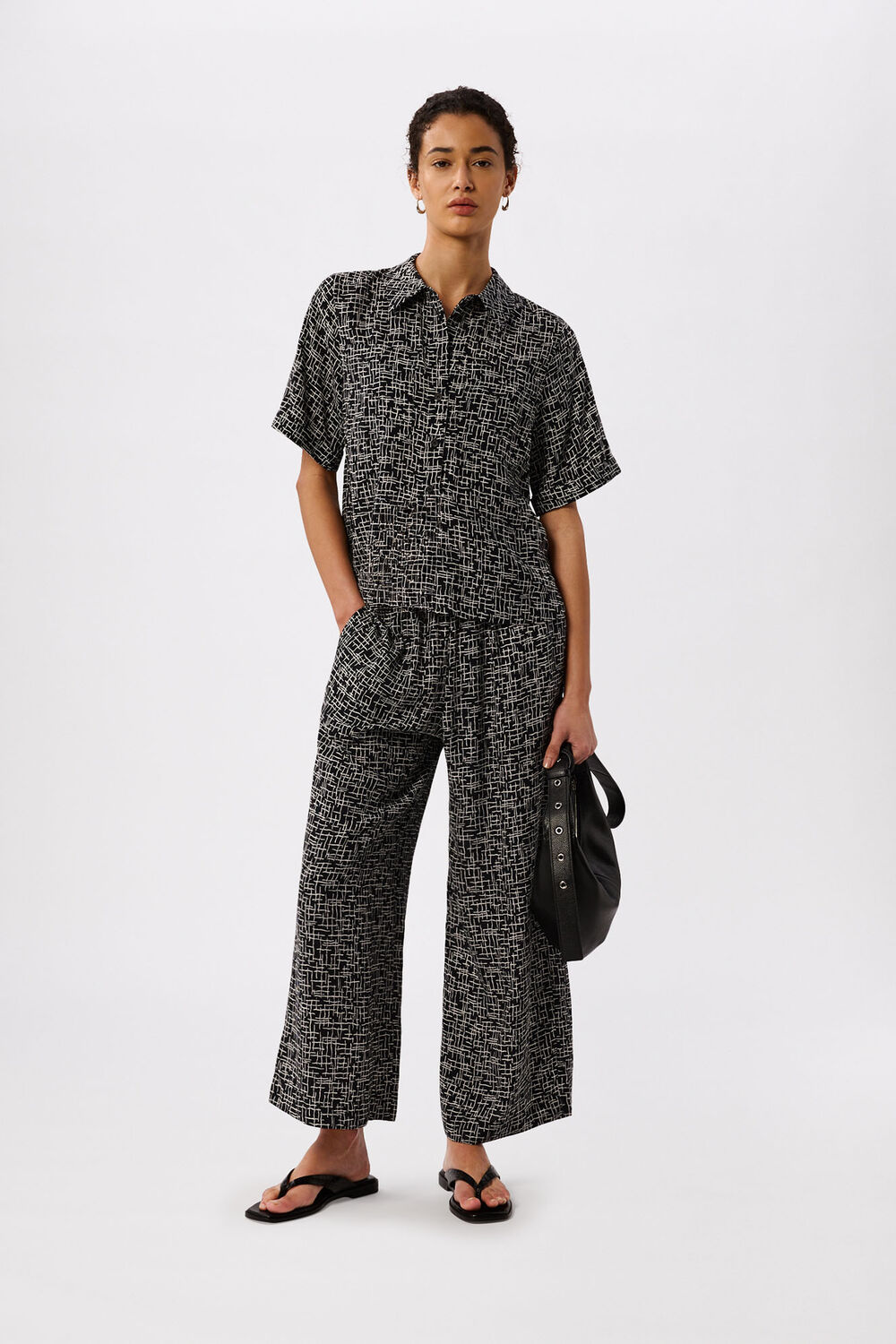 Black Woven Grid Crop Trouser