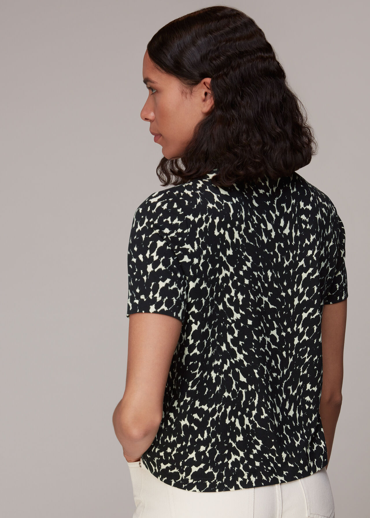 Sahara Cat Keyhole Tee