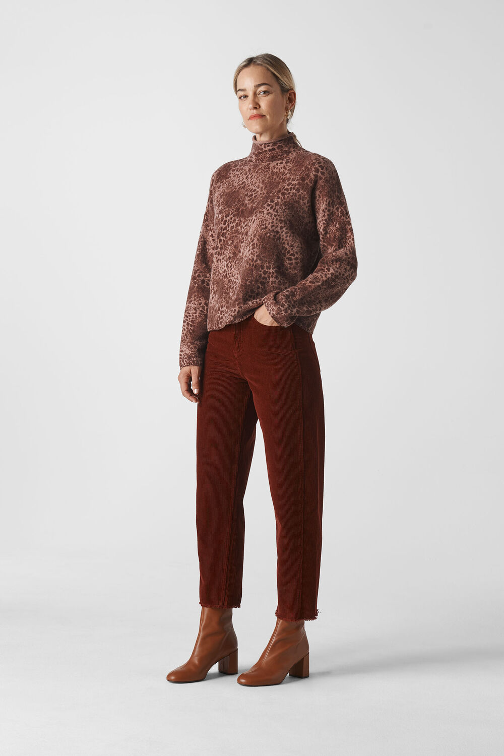 Big Cat Roll Neck Wool Knit Pink/Multi