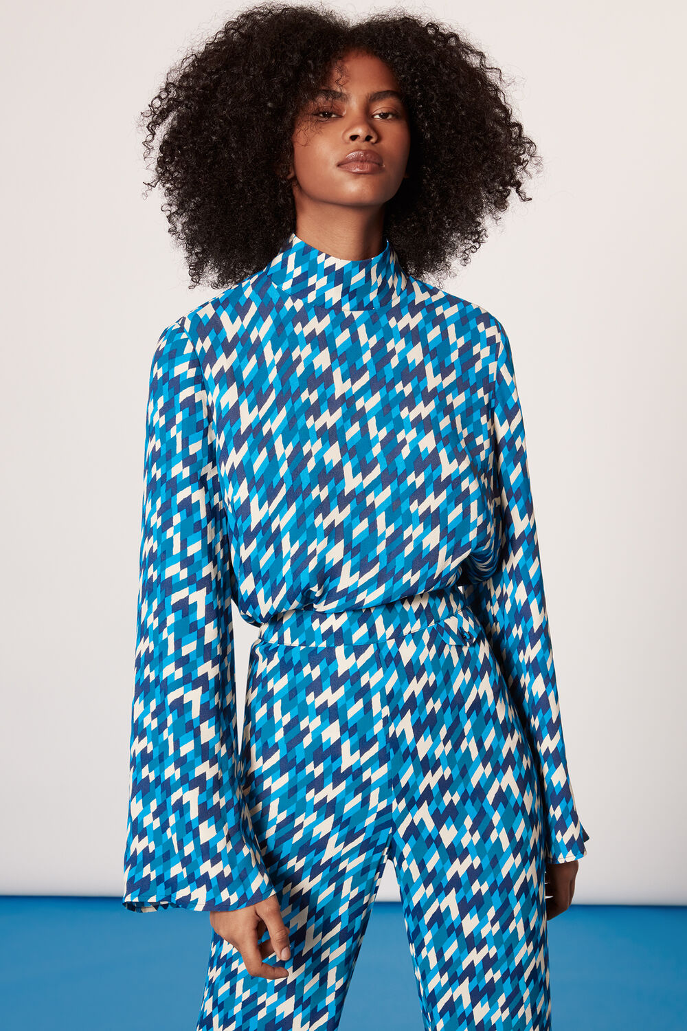 Diagonal Diamond Flare Trouser