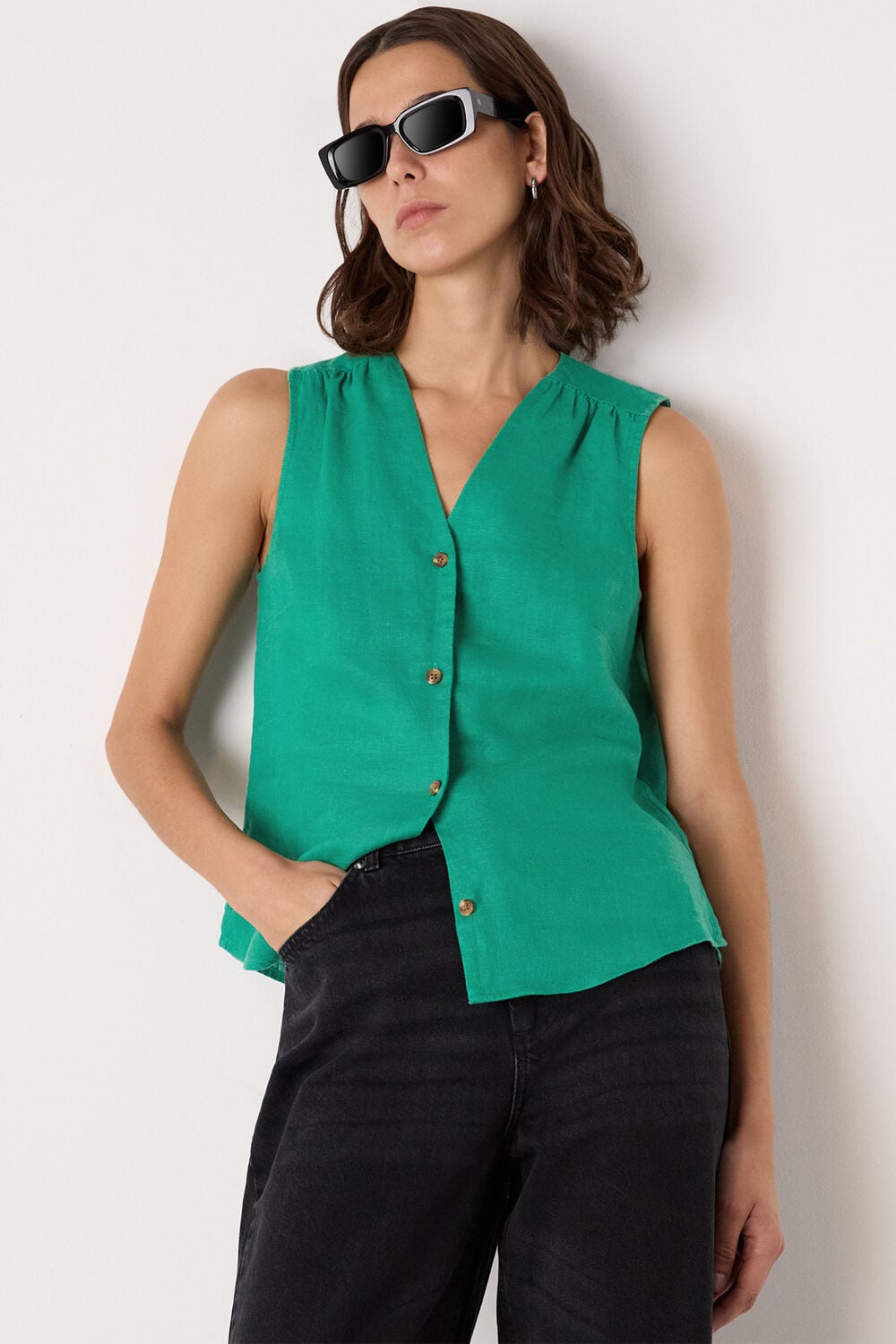 Laura Linen Tank