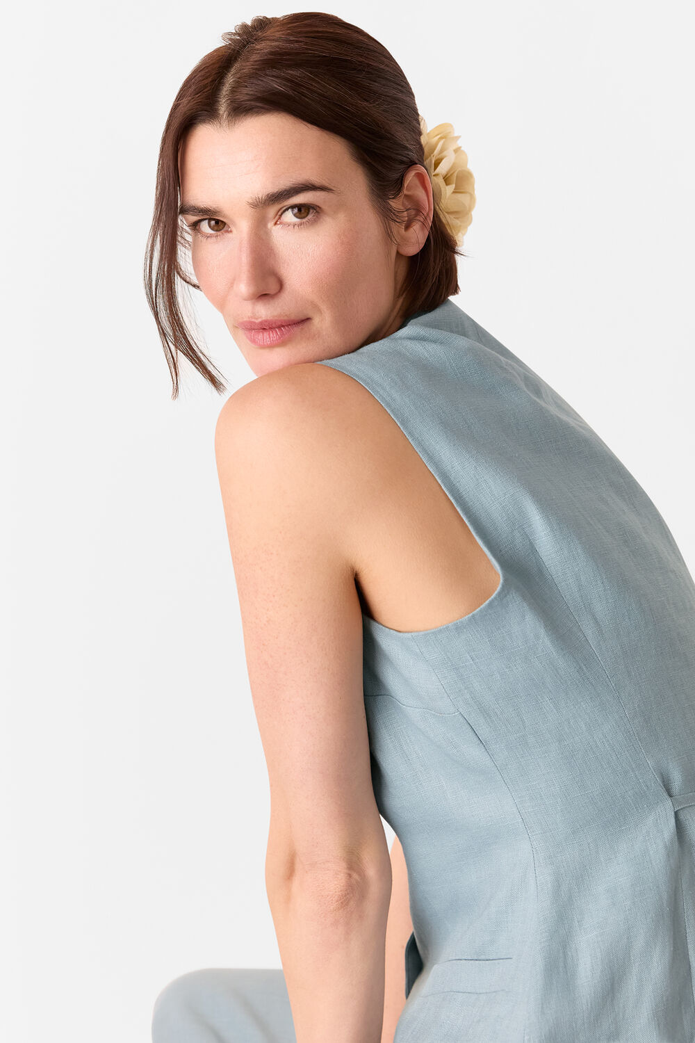 Neutral Flower Claw Clip