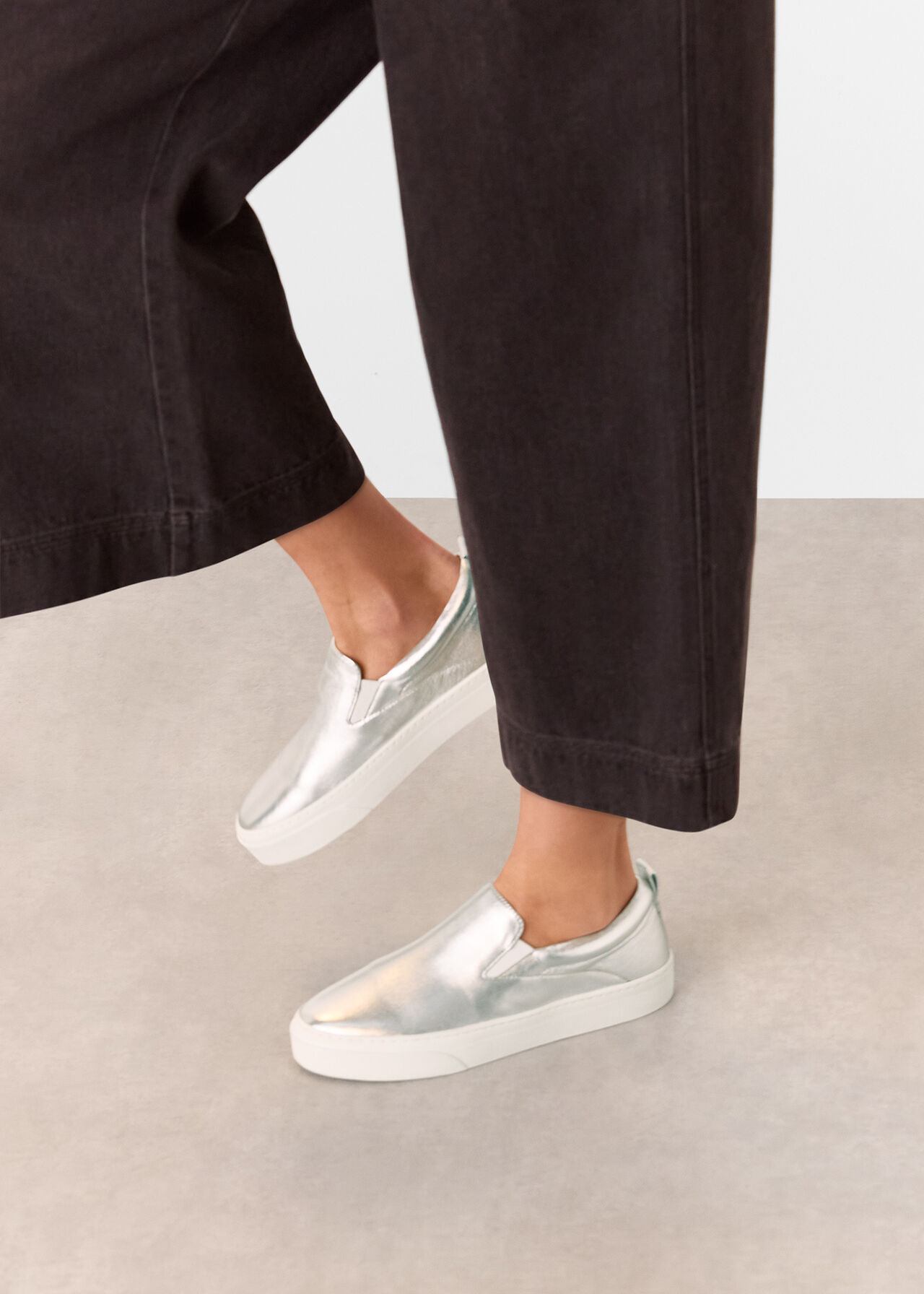 Kinsley Slip On Trainer