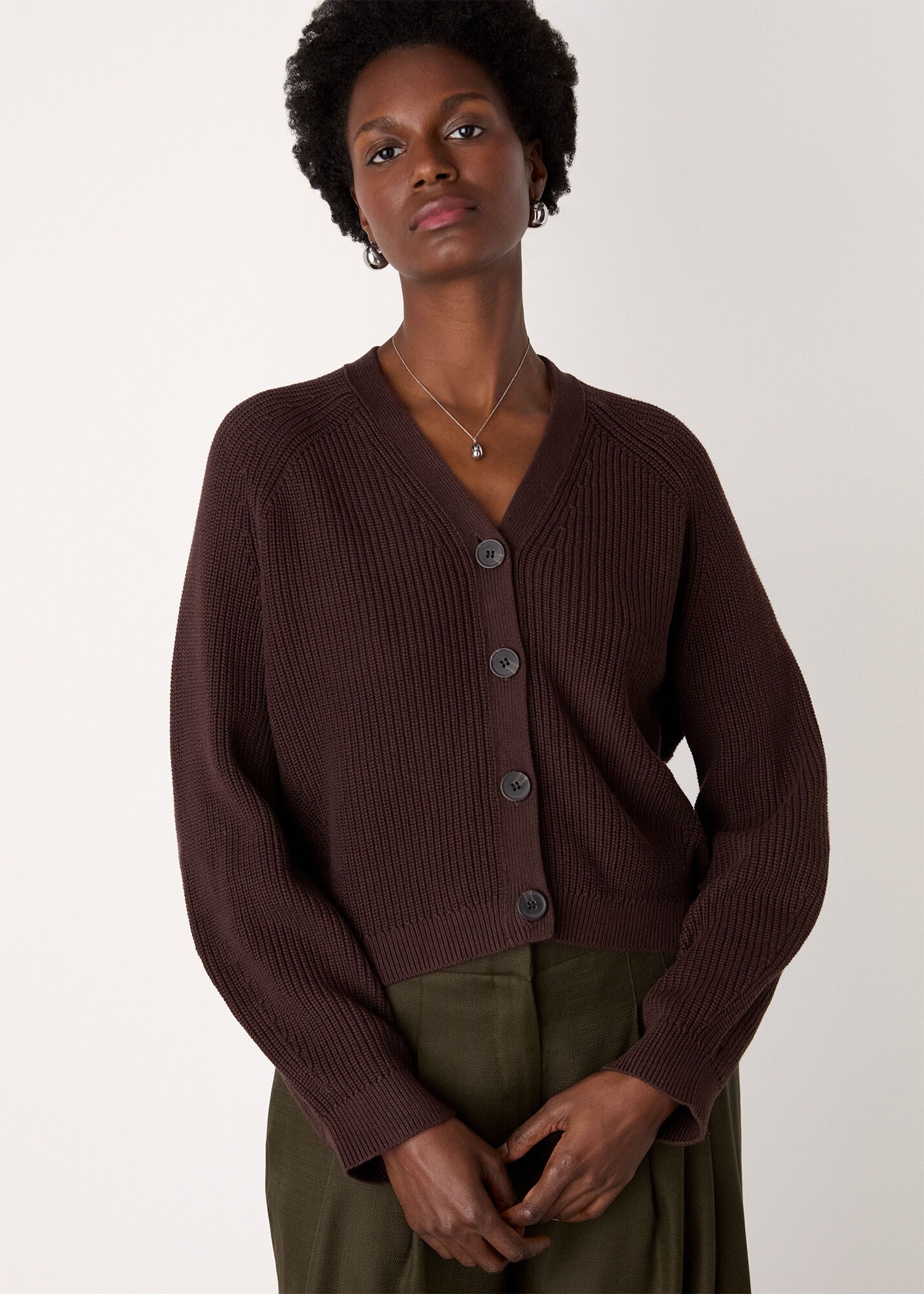 <6(ROKU)＞MIX V NECK CARDIGAN LESET James V Neck Cardigan in Sky in Wool