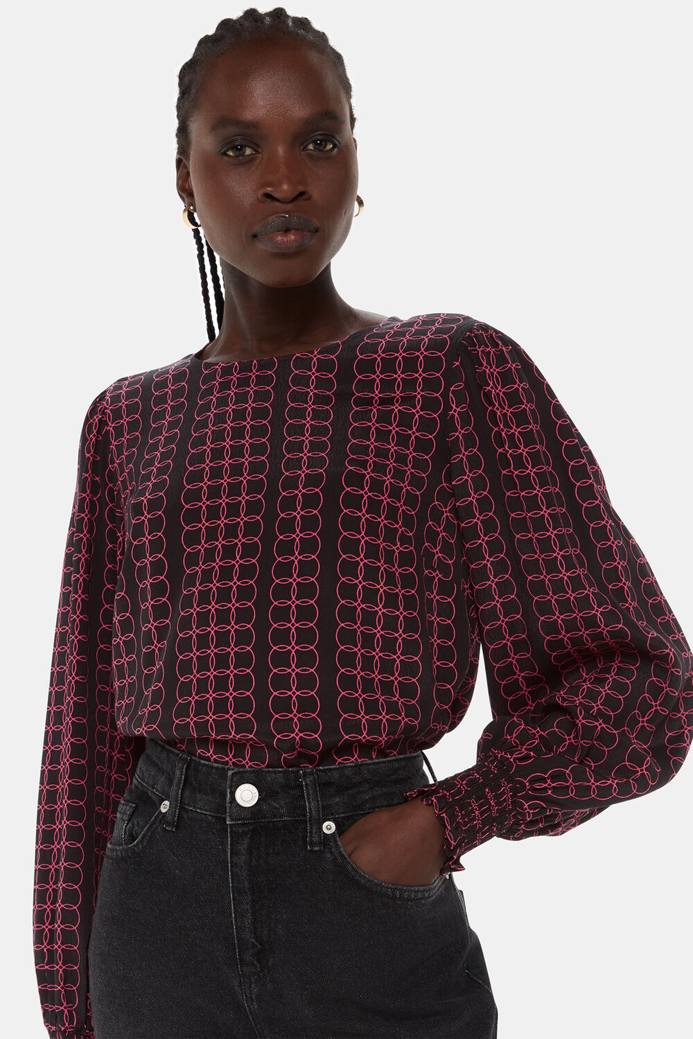 Black Circle Link Blouse