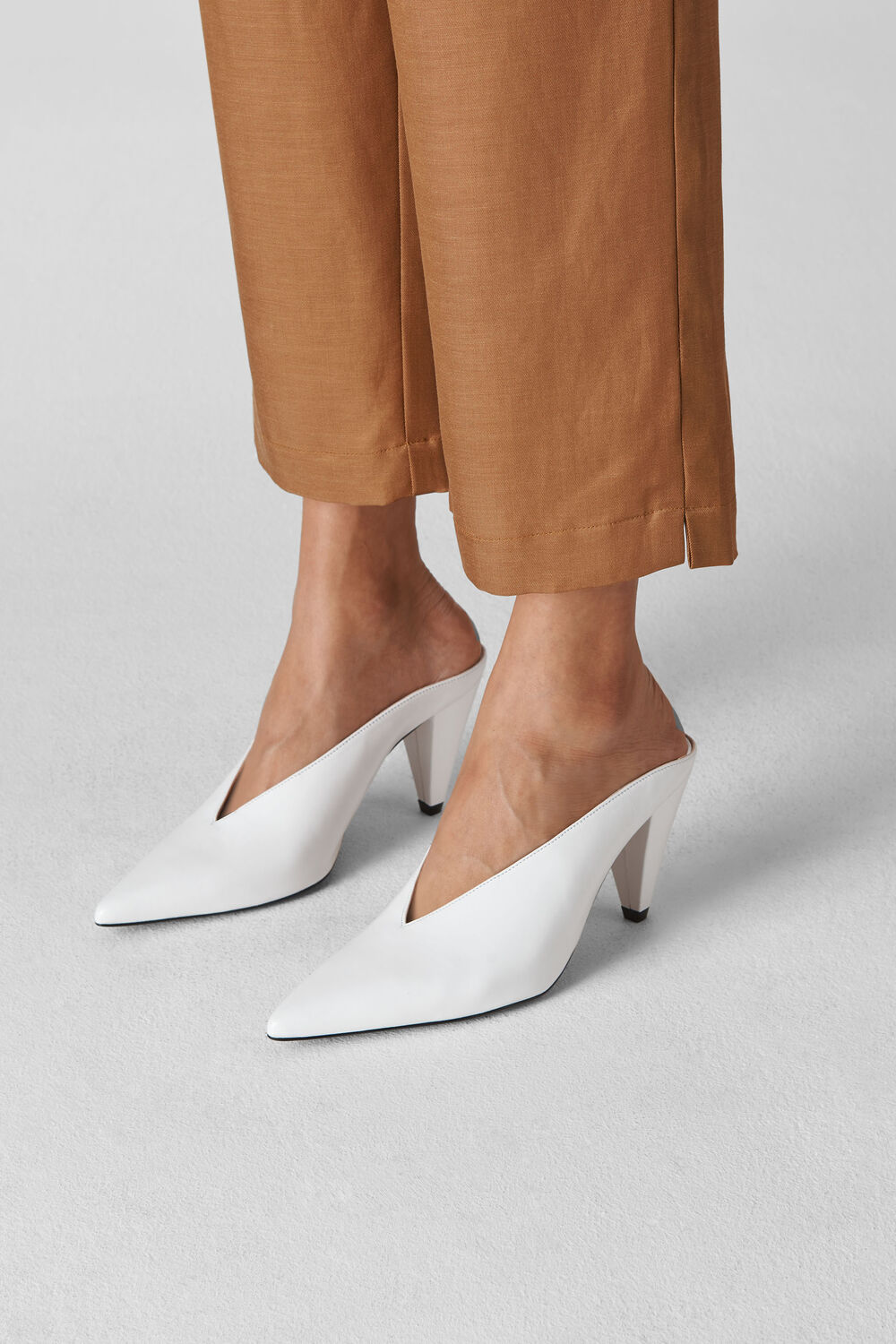 Ari Slip On Mule White