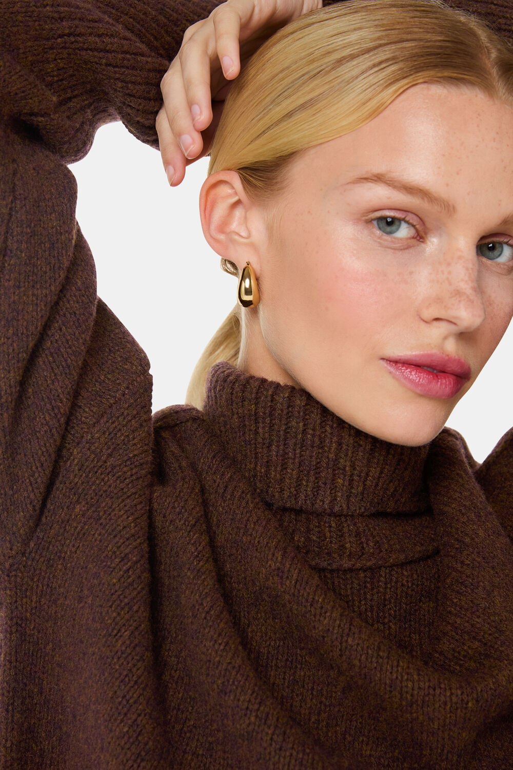 Wool Roll Neck Knit