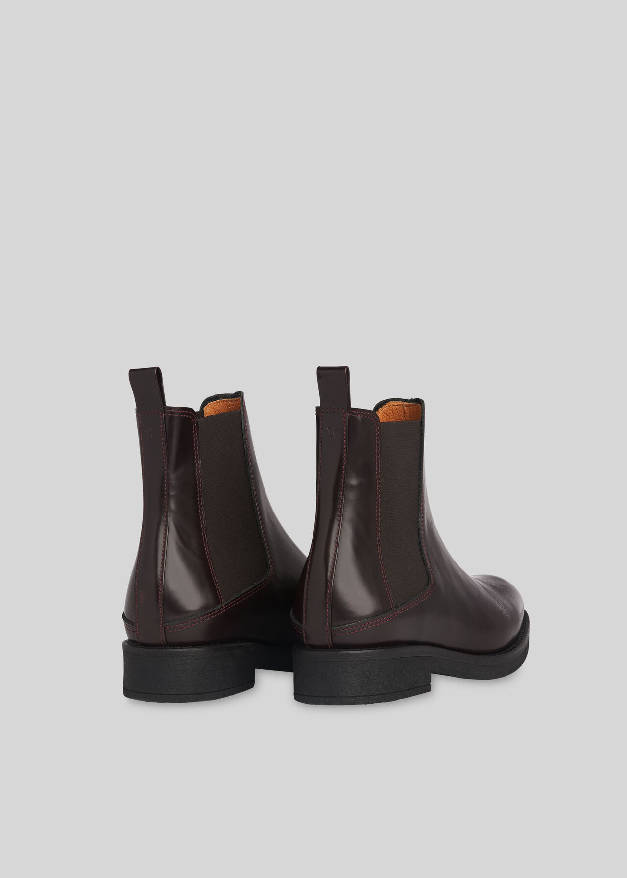 rubber sole chelsea boots