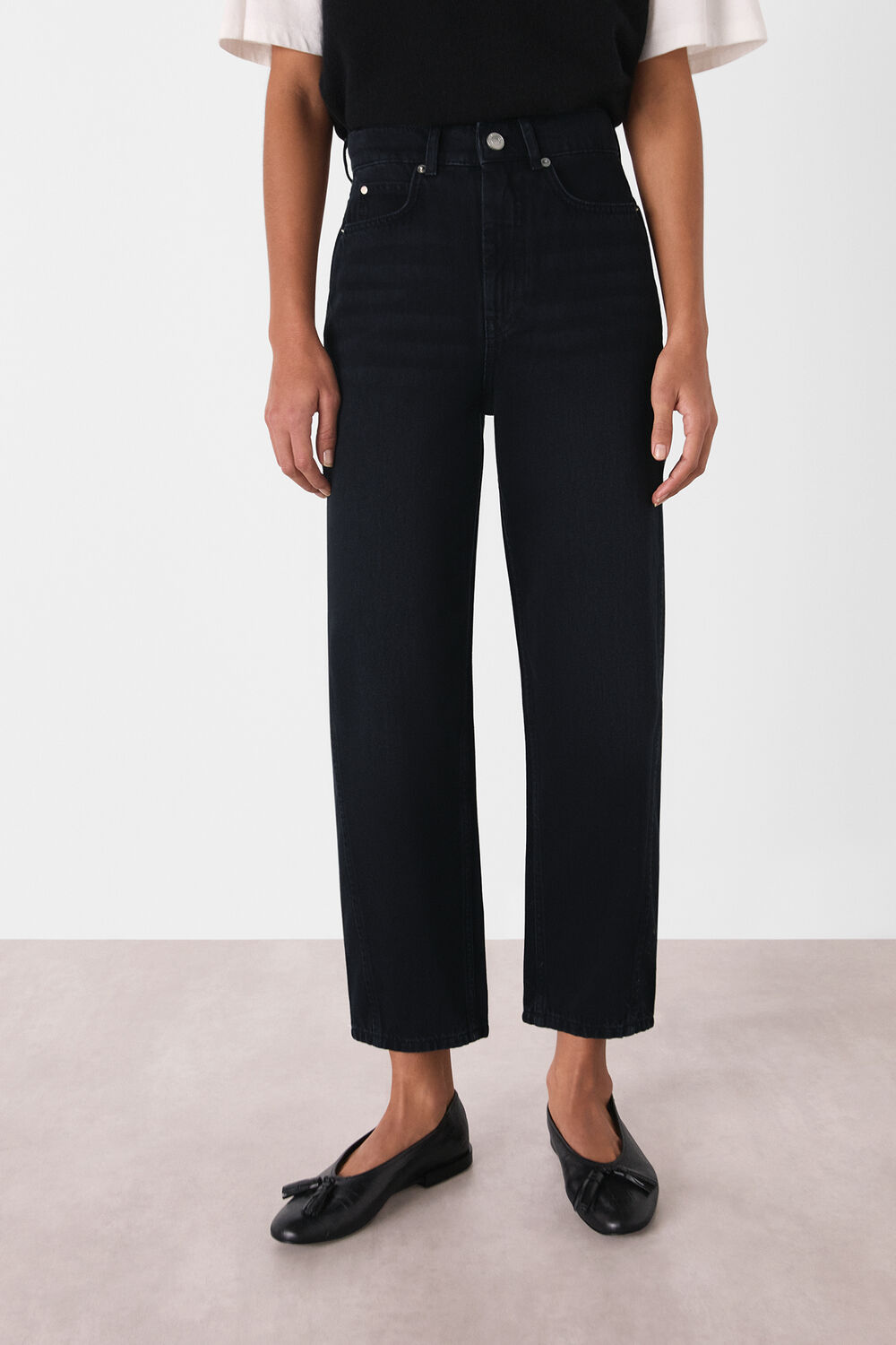 Black Authentic Barrel Leg Jean