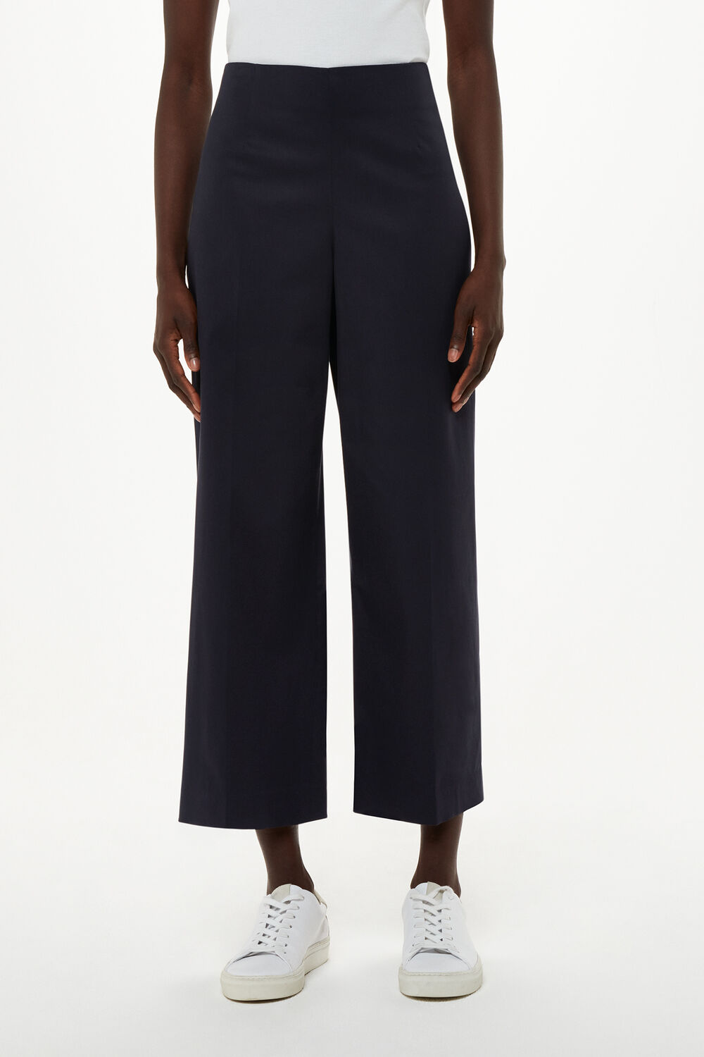 Navy Katie Cropped Pants&nbsp;