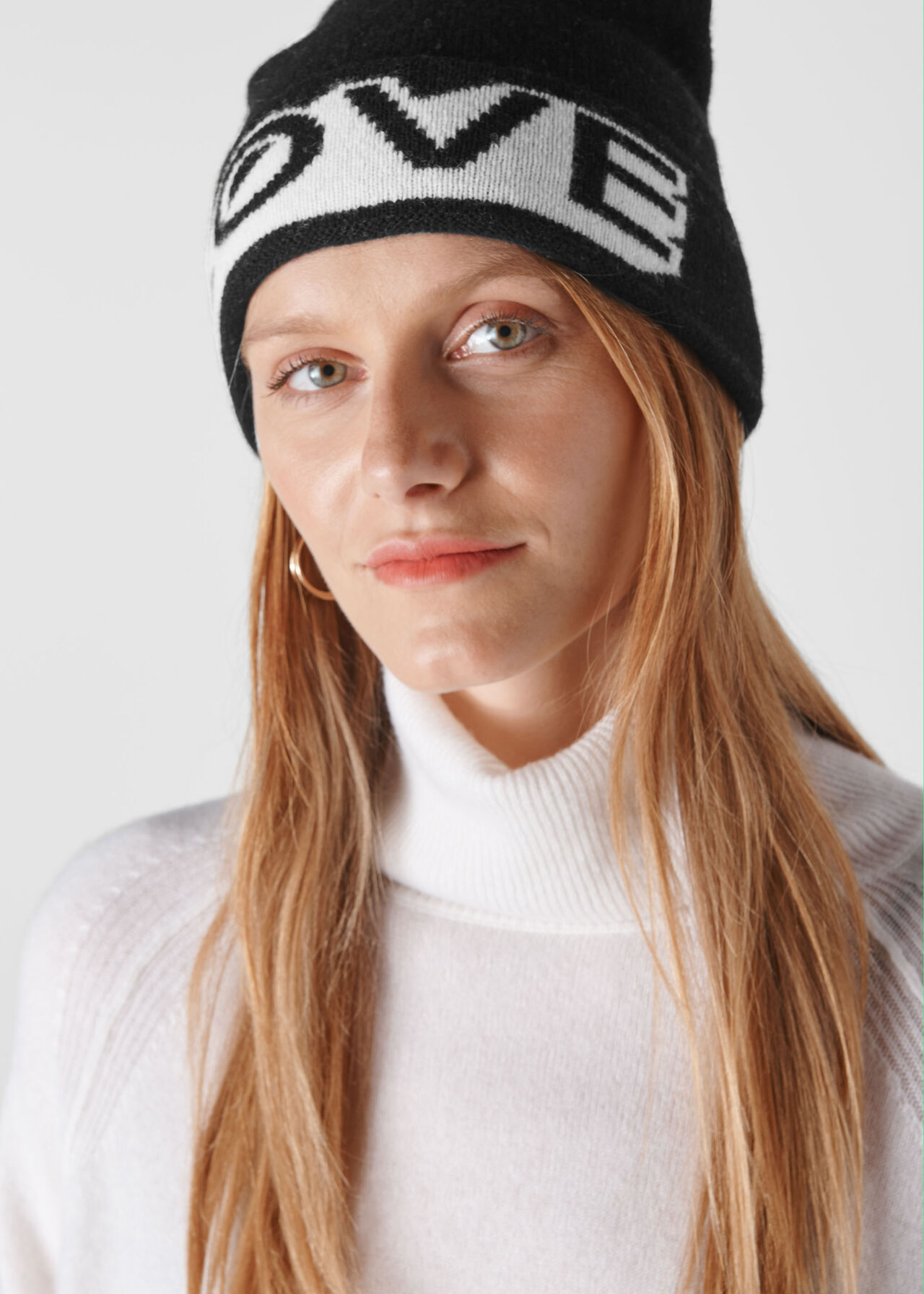 Green Thomas Love Hat Black/White