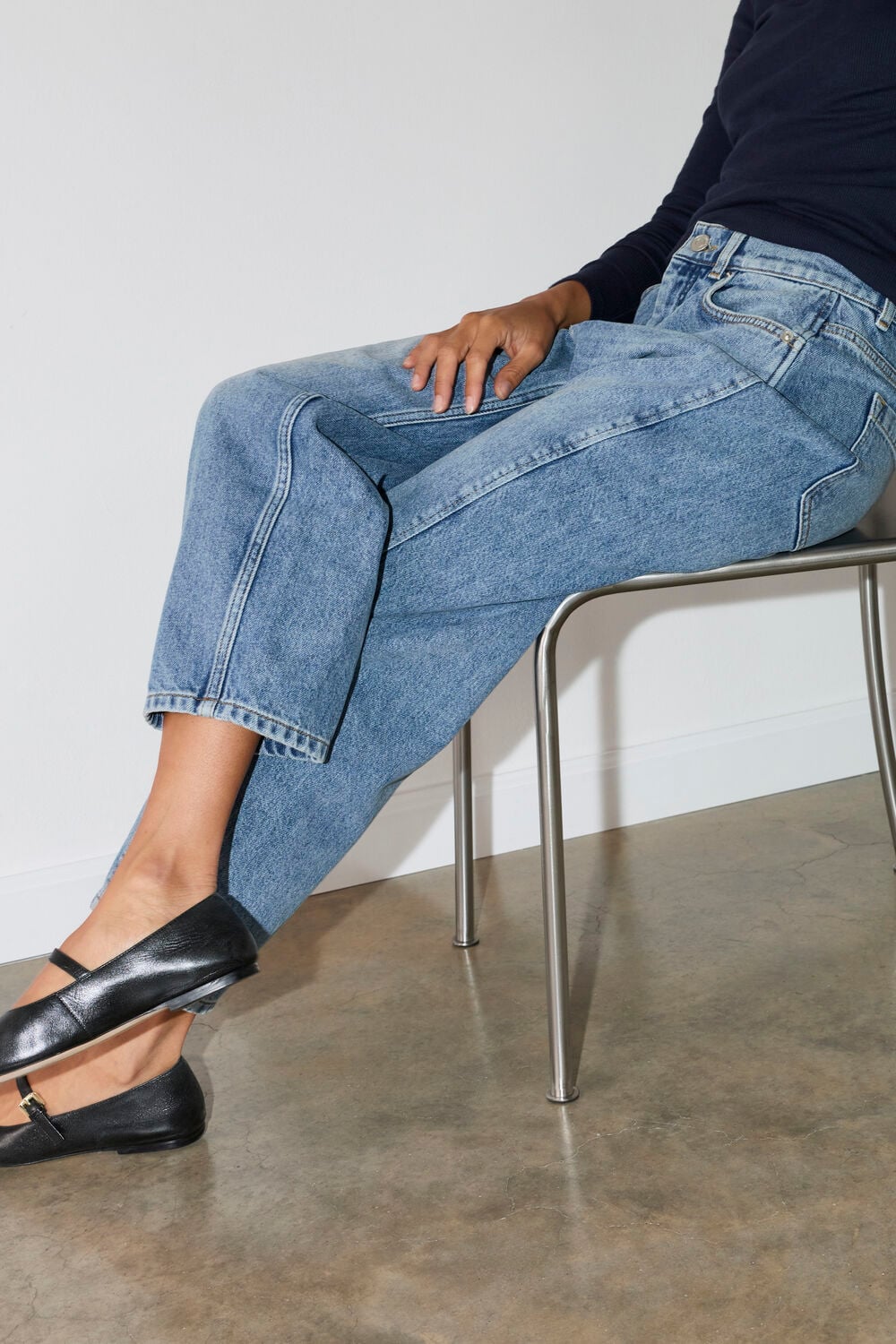 Light Wash Petite Authentic Barrel Leg Jean