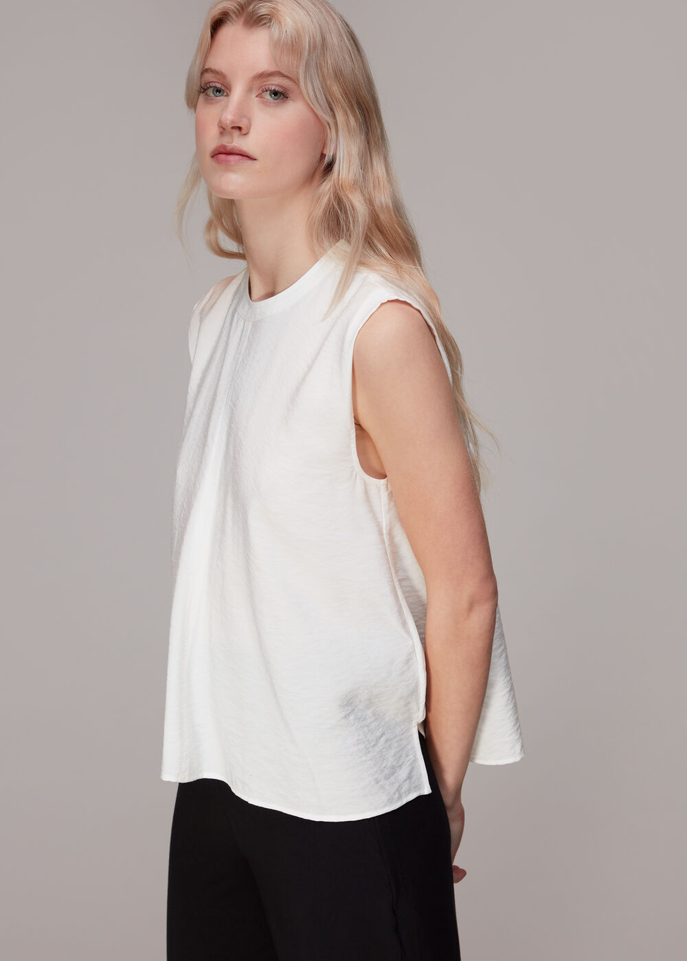 Leila Swing Top
