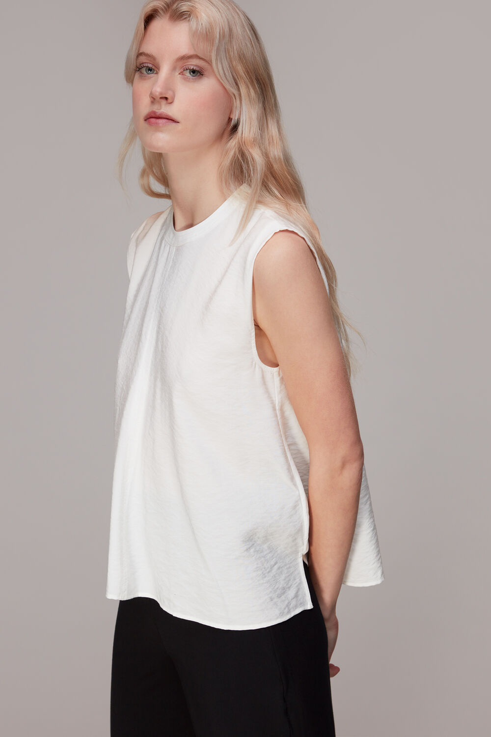 Leila Swing Top