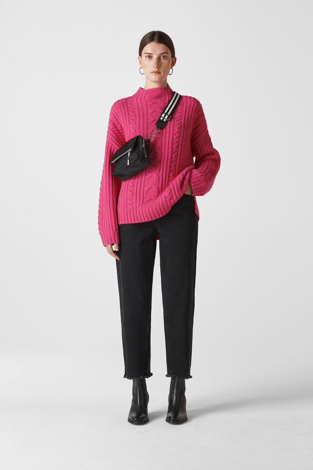Oversized Chunky Cable Sweater Pink