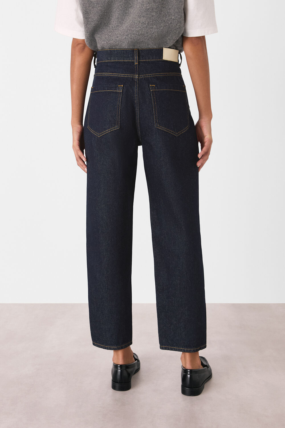 Authentic Barrel Leg Jean