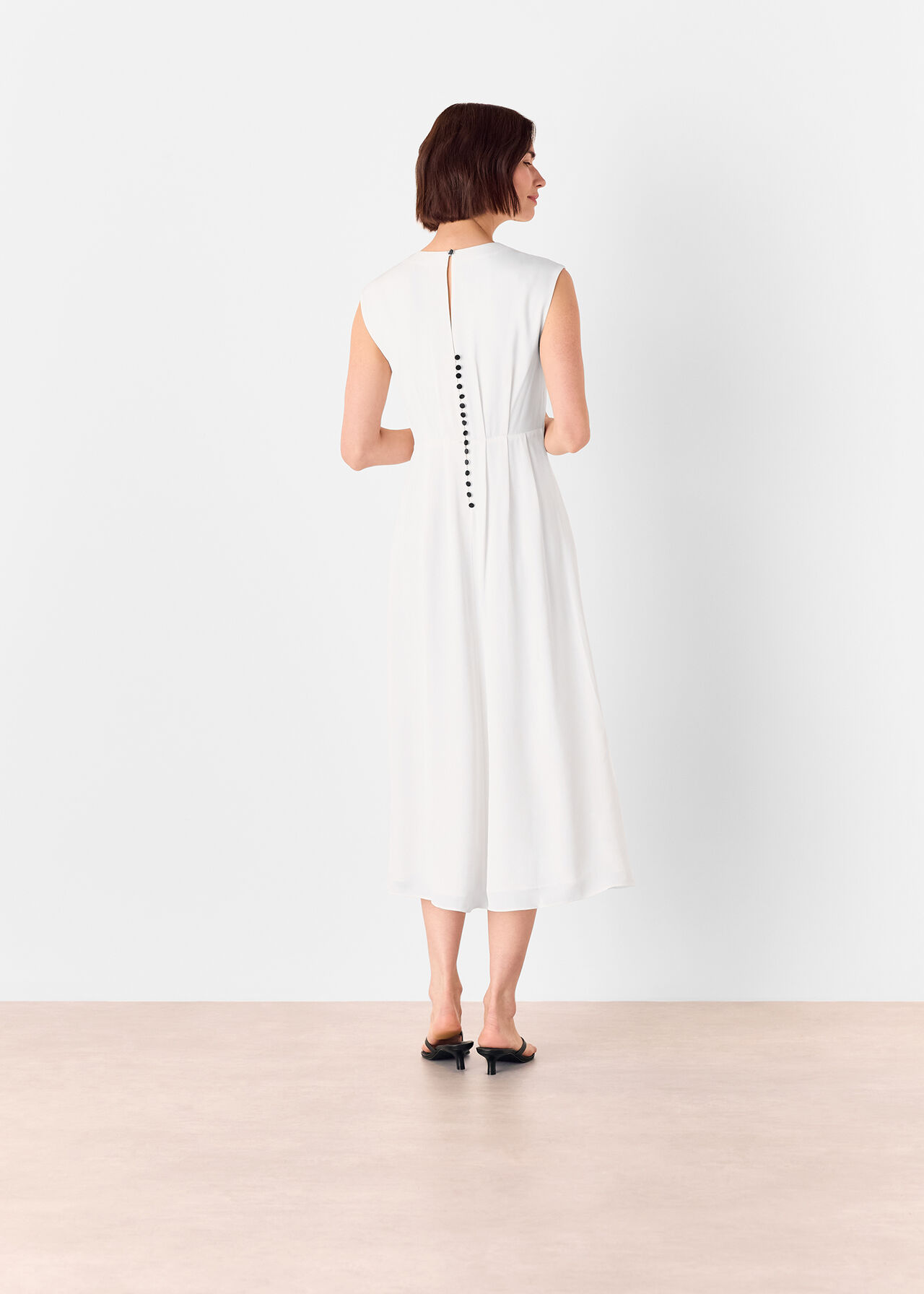 Crepe Sleeveless Midi Dress