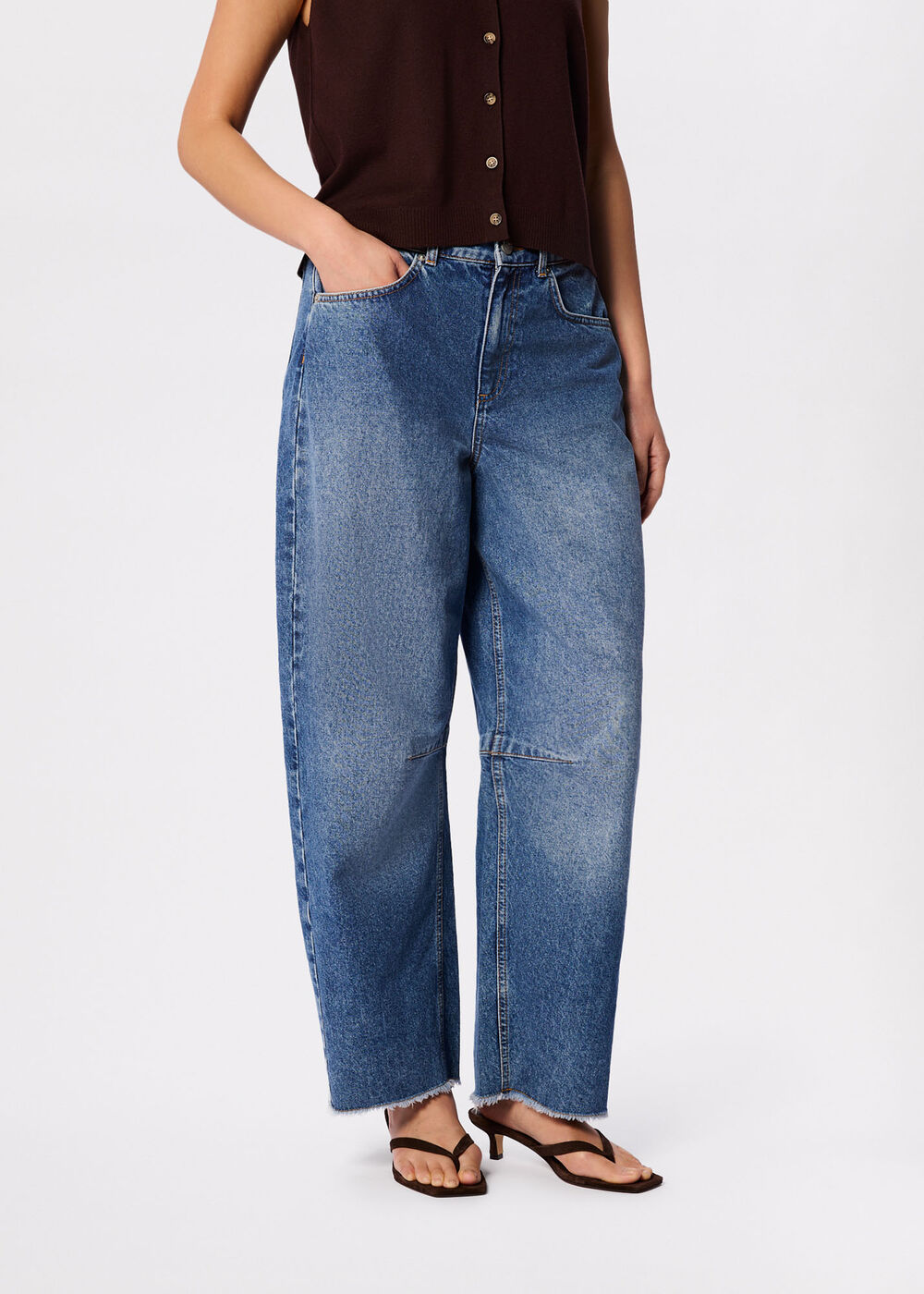 Authentic Raw Hem Barrel Jean