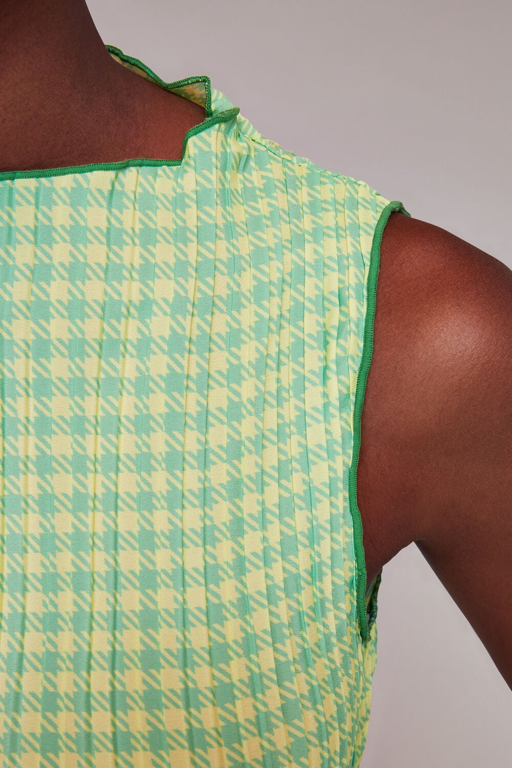 Houndstooth Gingham Plisse Top