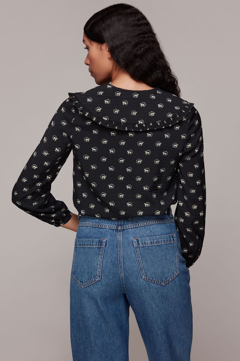 Horseshoe Print Collar Top