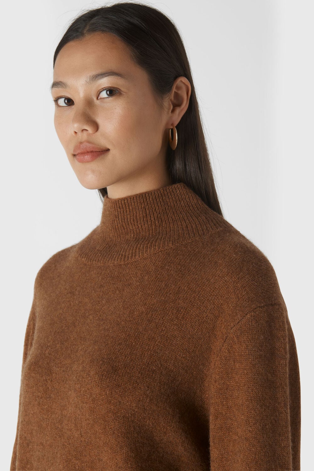 Funnel Neck Yak Mix Knit Olive