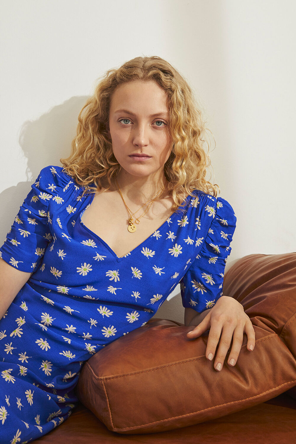 Scattered Daisy Midi Dress Blue/Multi