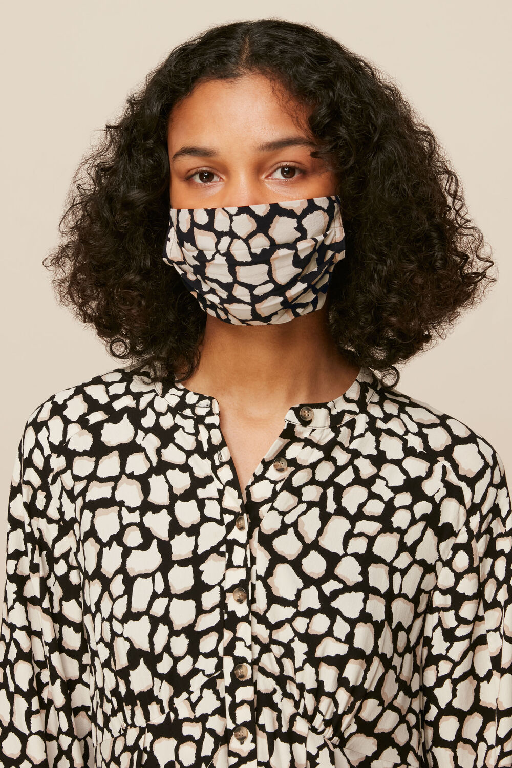 Multicolour Giraffe Print Face Covering