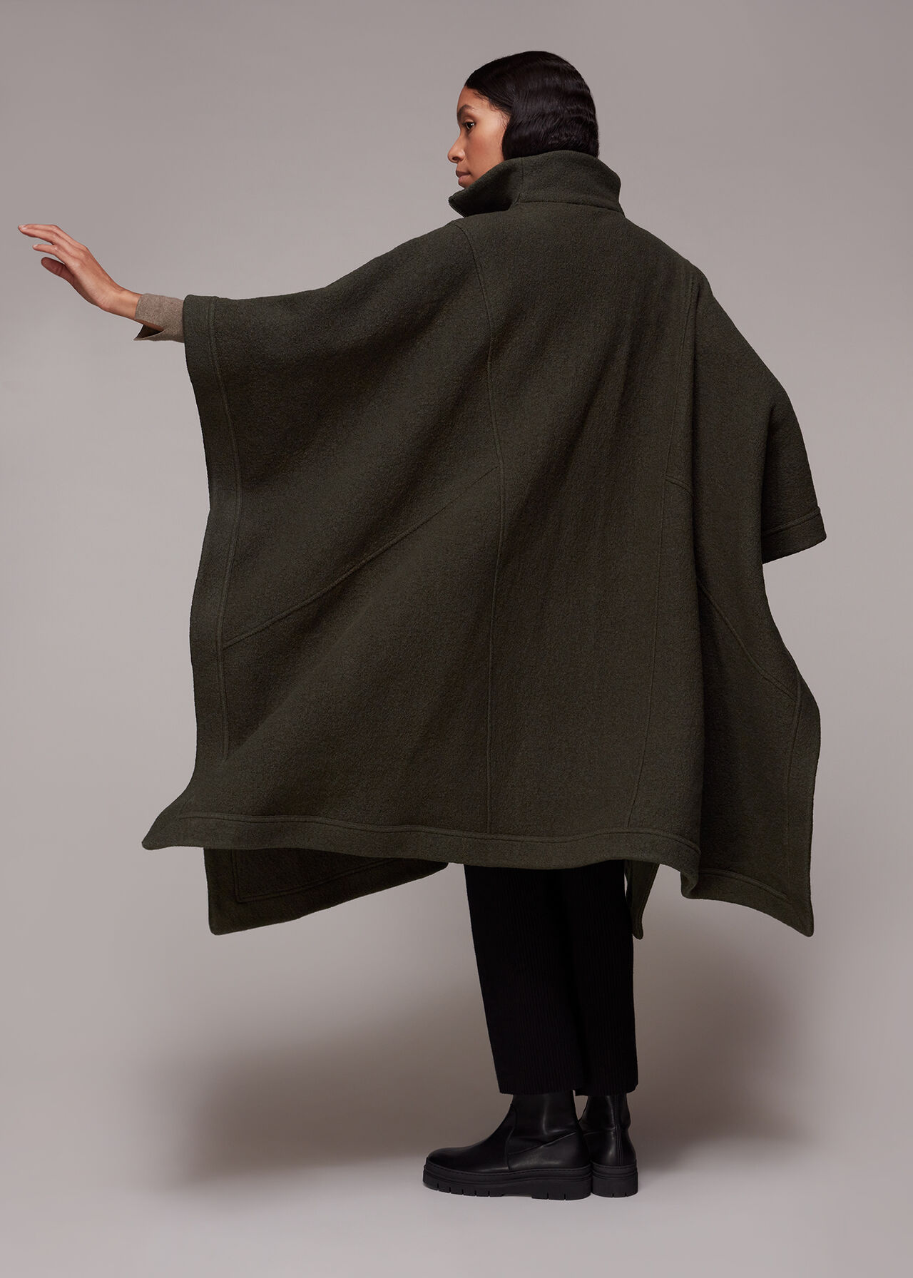 Avril Poncho