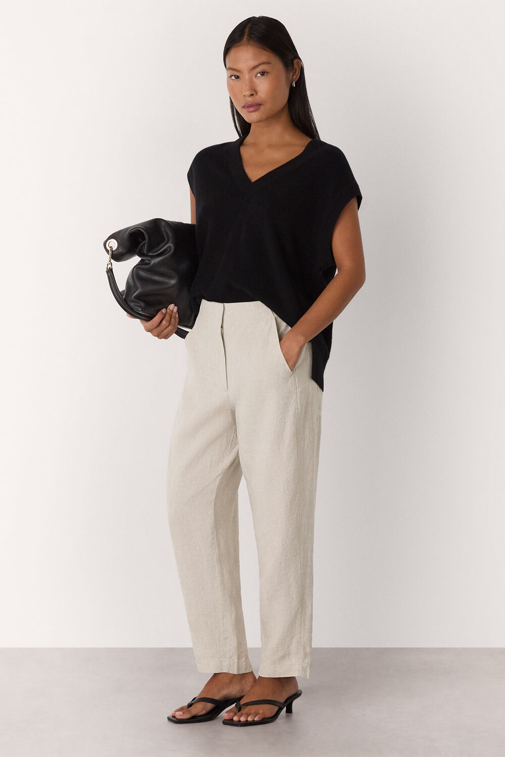 Oatmeal Petite Linen Barrel Trouser