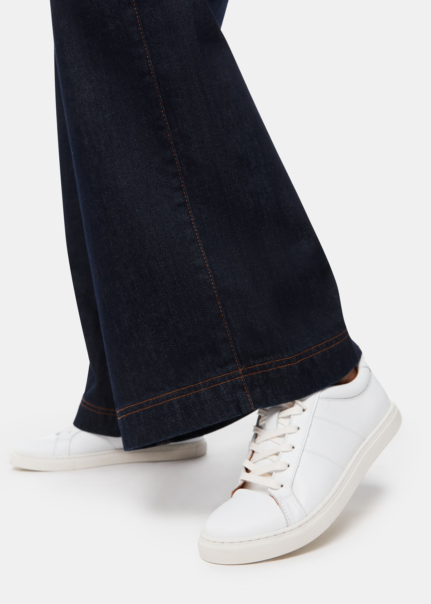 White lace up trainers deals