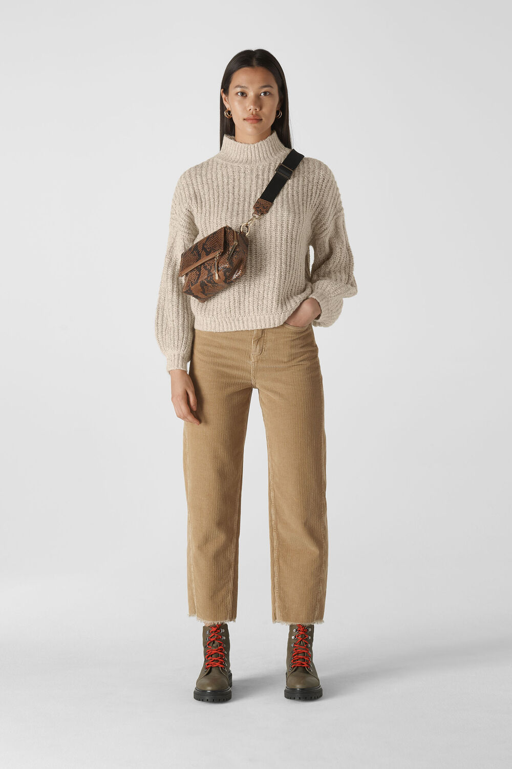 Textured Rib Blouson Knit Multicolour