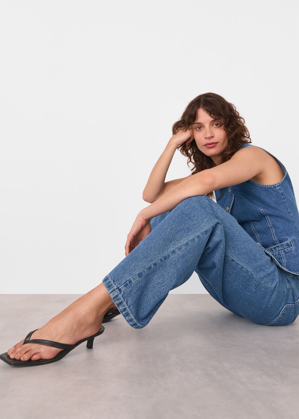 Toe Post Kitten Heel Mule