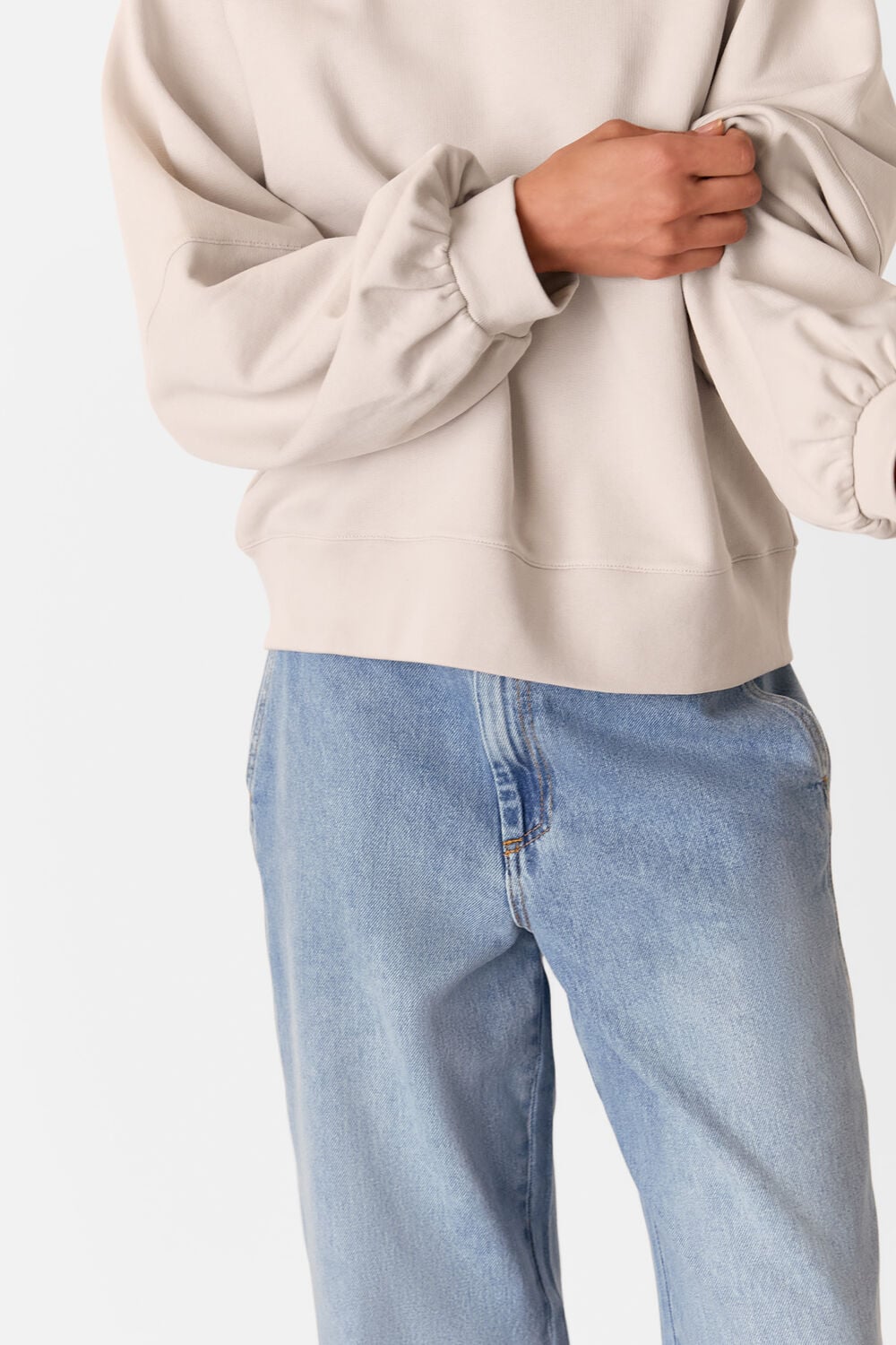 Gathered Full Sleeve Sweat