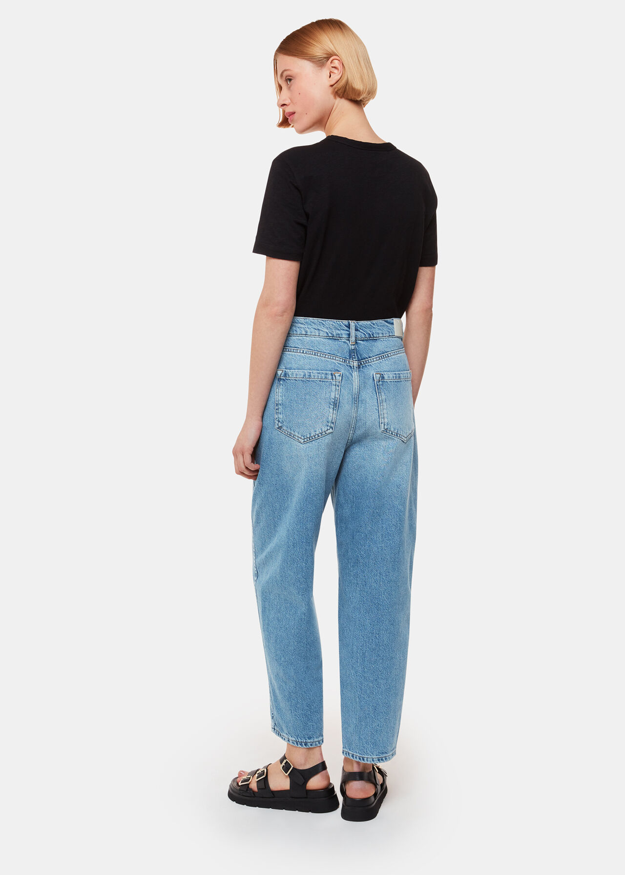 Authentic Barrel Leg Jean Light Wash