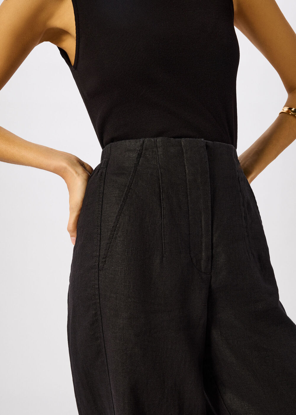 Linen Barrel Leg Trouser