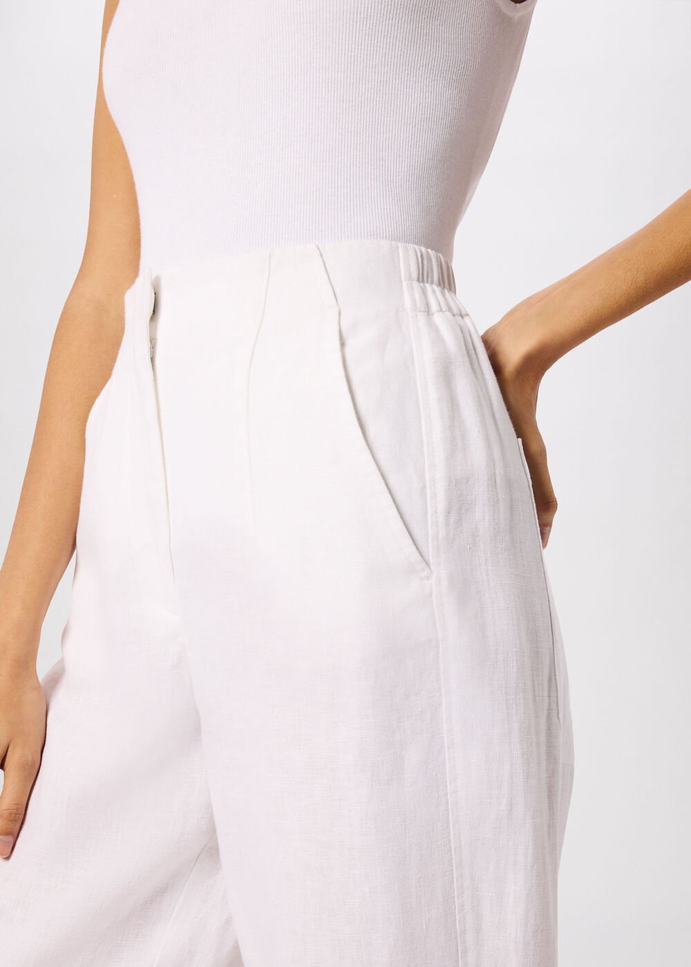 Linen Barrel Leg Trouser