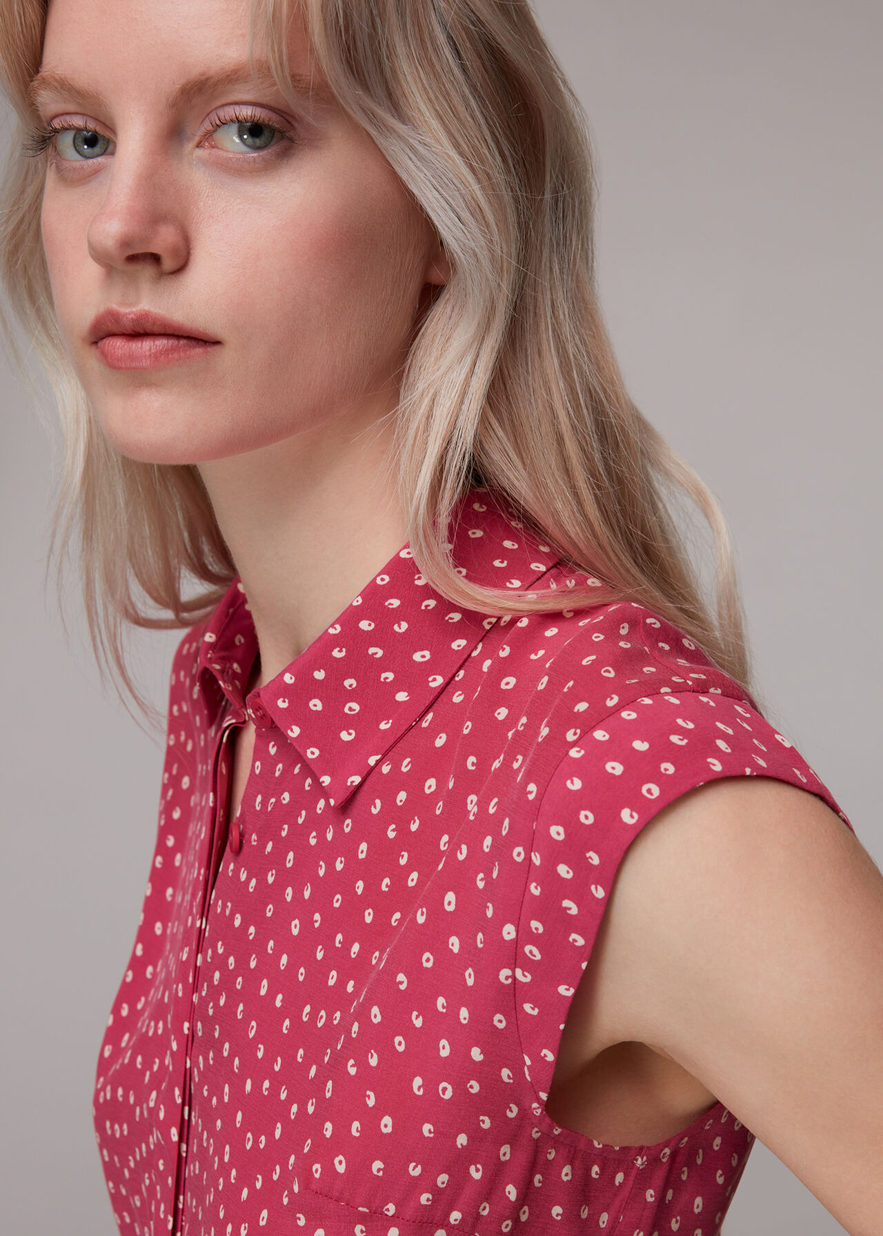 Spot Print Sleeveless Shirt