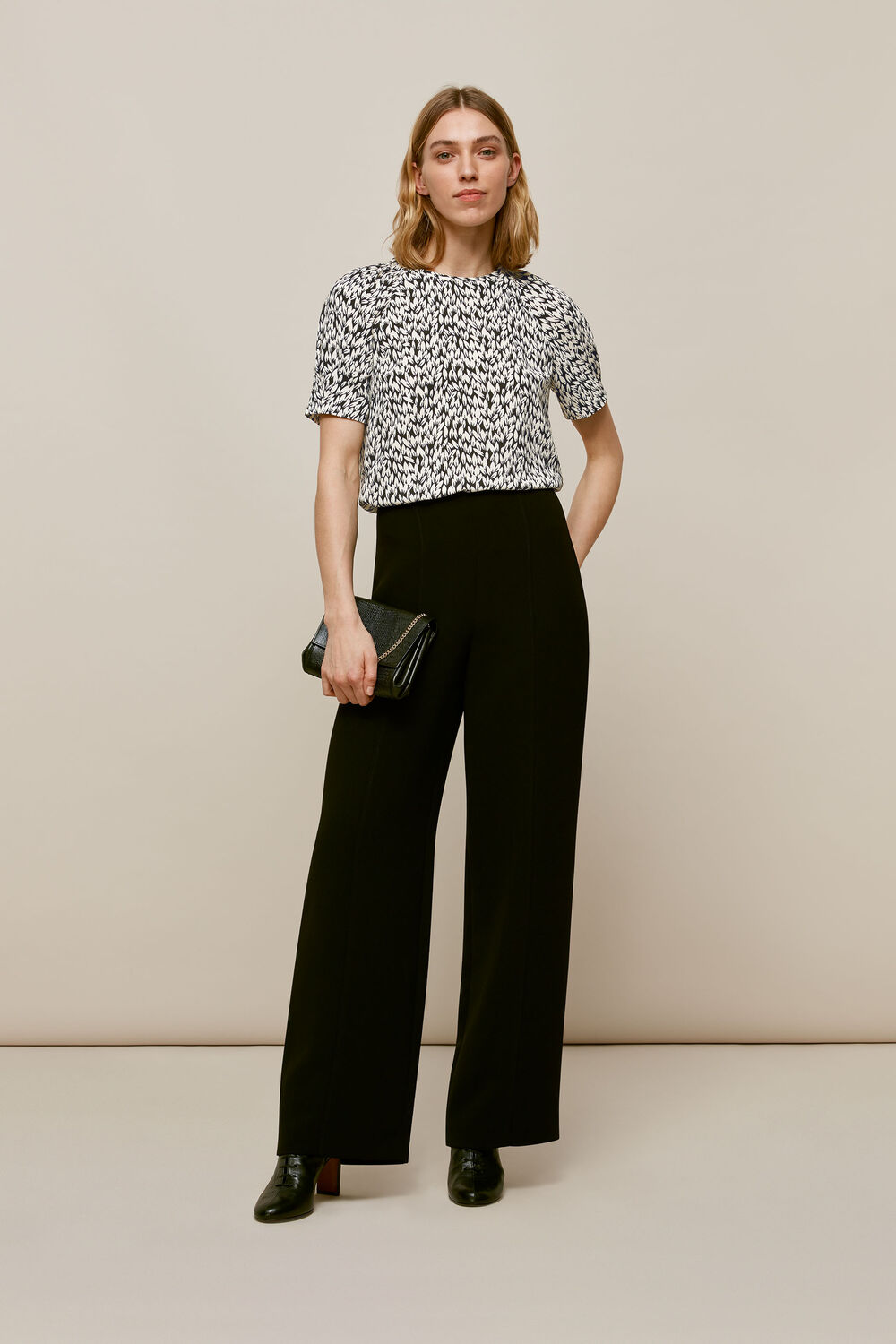 Petal Print Shell Top Black/White