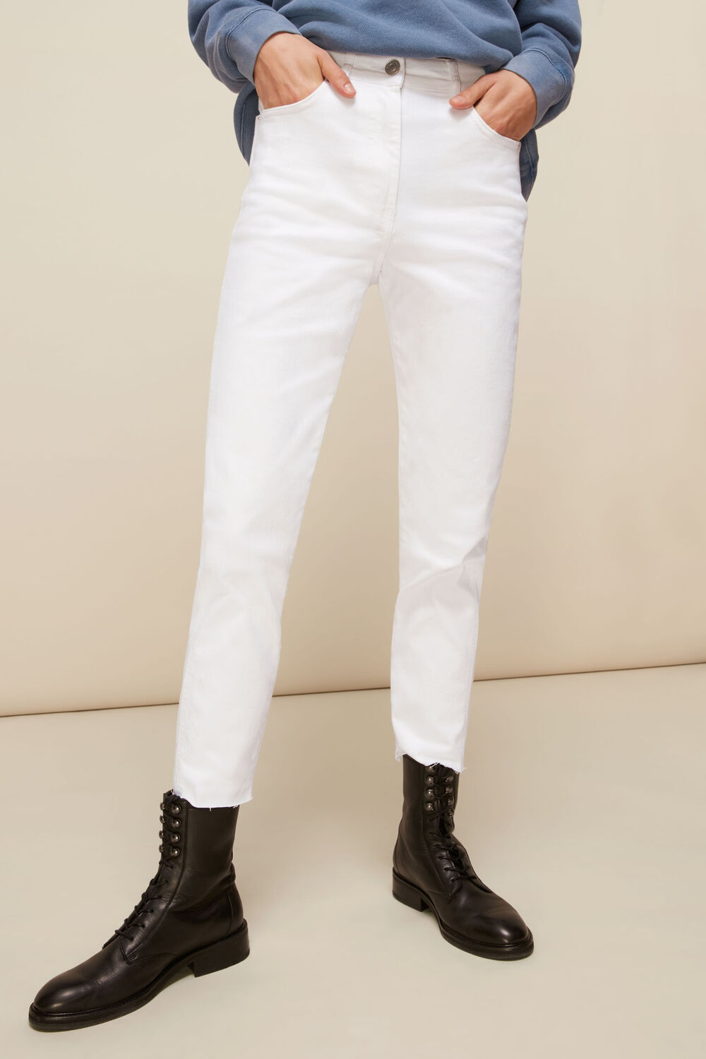 Stretch Slim Frayed Jean